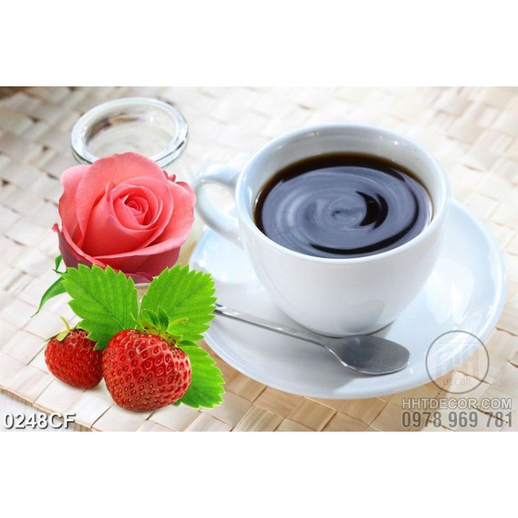 Tranh tách cà phê đen bên hoa hồng