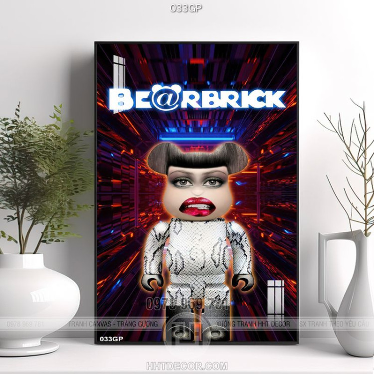 Tranh gấu bearbrick treo tường nổi bật