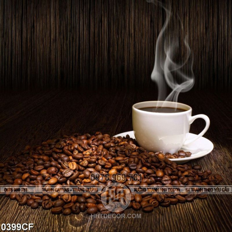Tranh tách cà phê nóng bên tường gỗ in uv