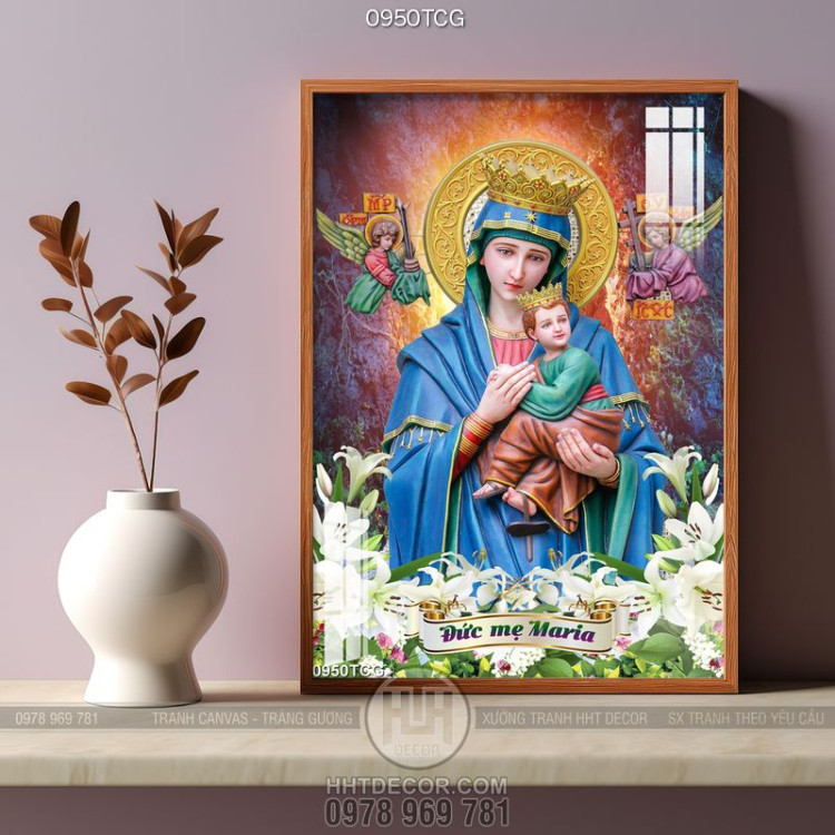 Tranh công giáo psd mẹ Maria bế babby bé nhỏ bên hoa ly