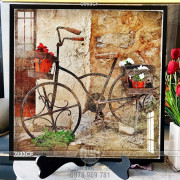 Tranh chiếc xe đạp bên tường cổ trang trí quán cà phê