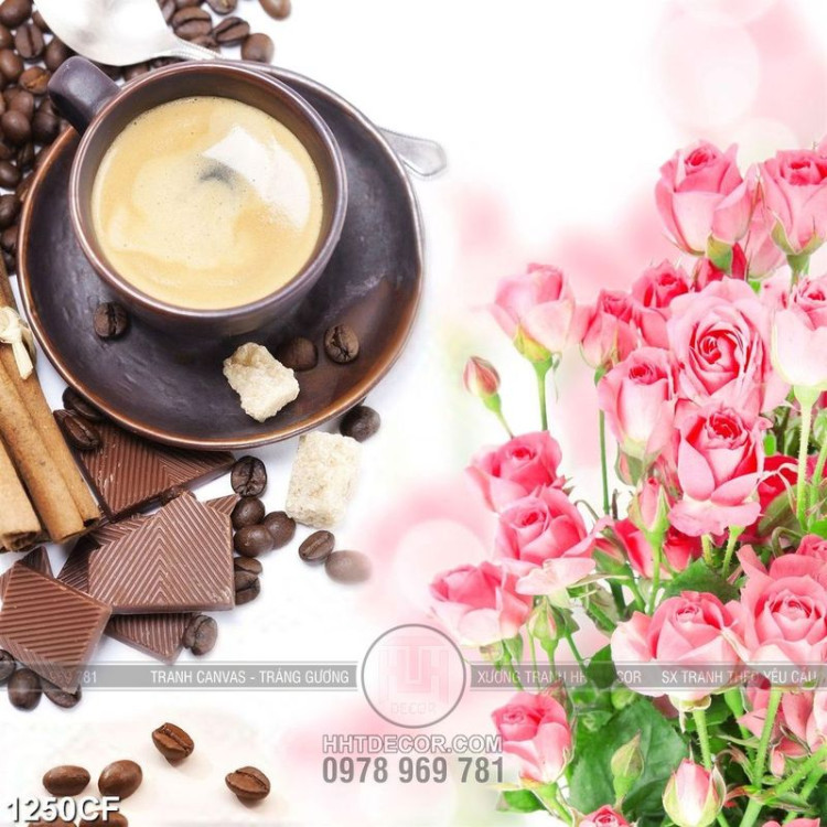 Tranh tách cà phê bên vườn hoa hồng in uv