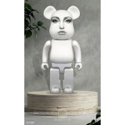 Tranh  gấu bearbrick treo tường nổi bật