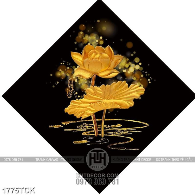 Tranh in canvas bông sen dáp vàng trong hồ về đêm