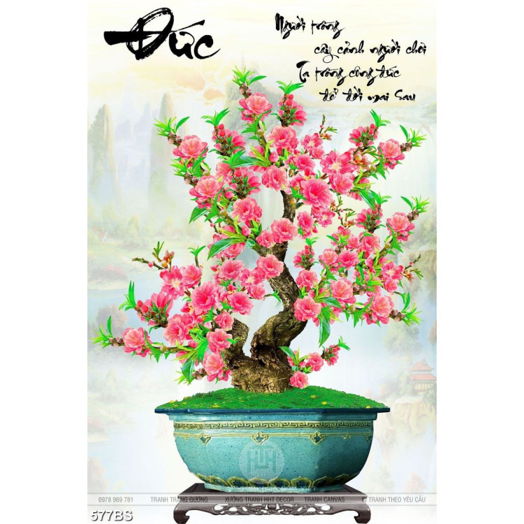 Tranh chậu bonsai decor hoa đào khoe sắc bên chữ Đức thư pháp
